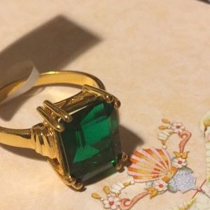 Emerald ring